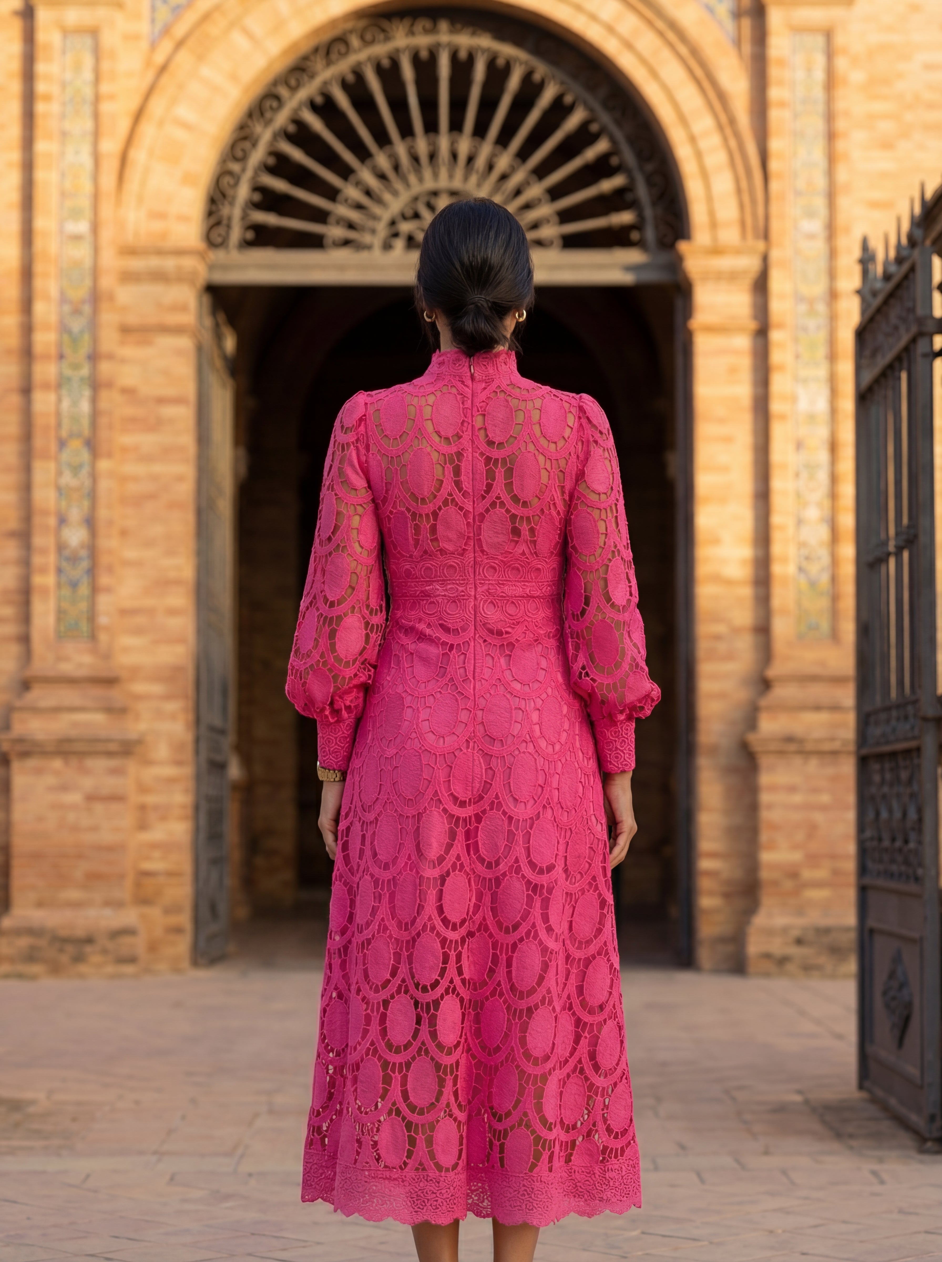 Capricornio - Vestido de Encaje