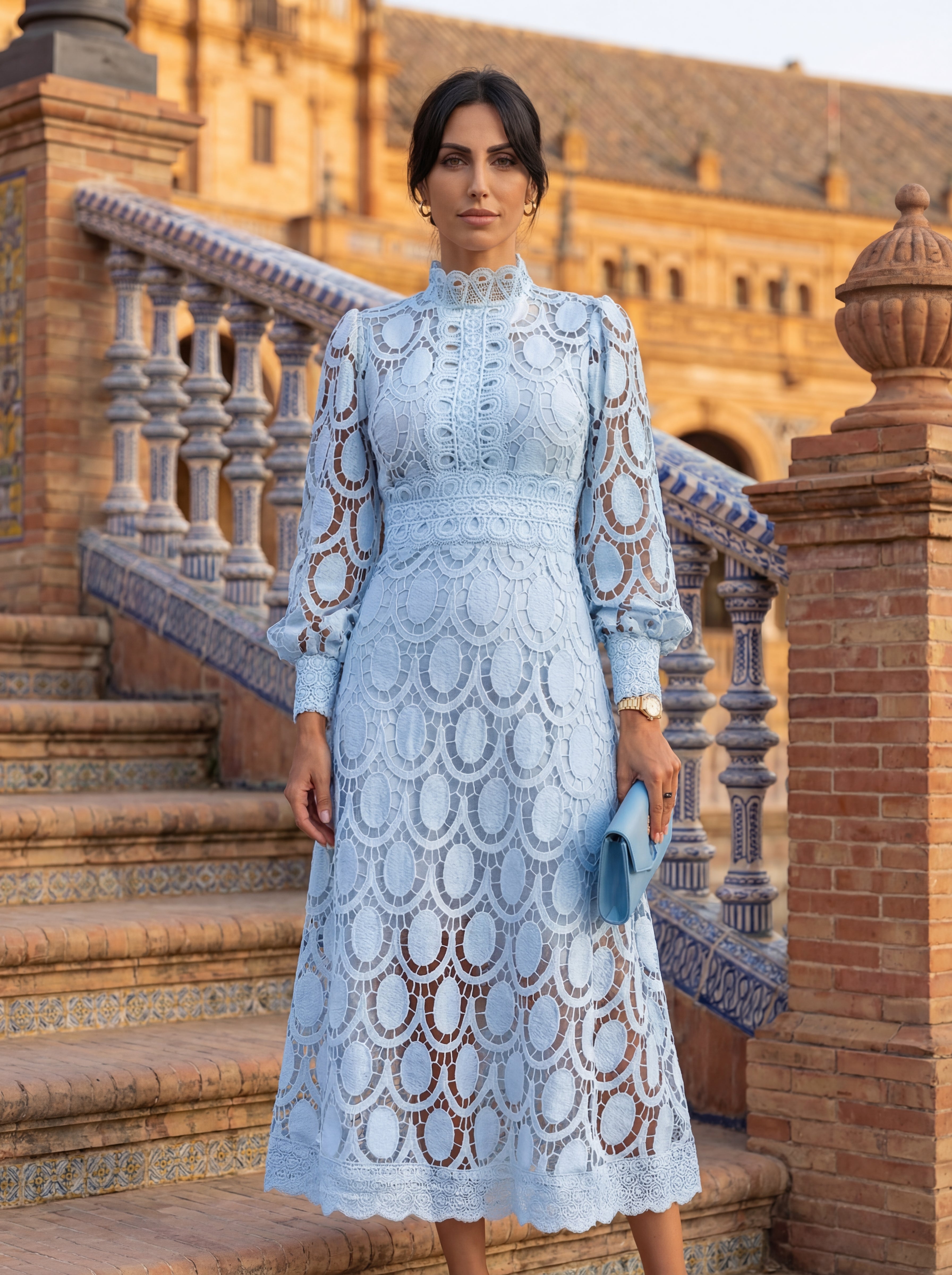 Capricornio - Vestido de Encaje