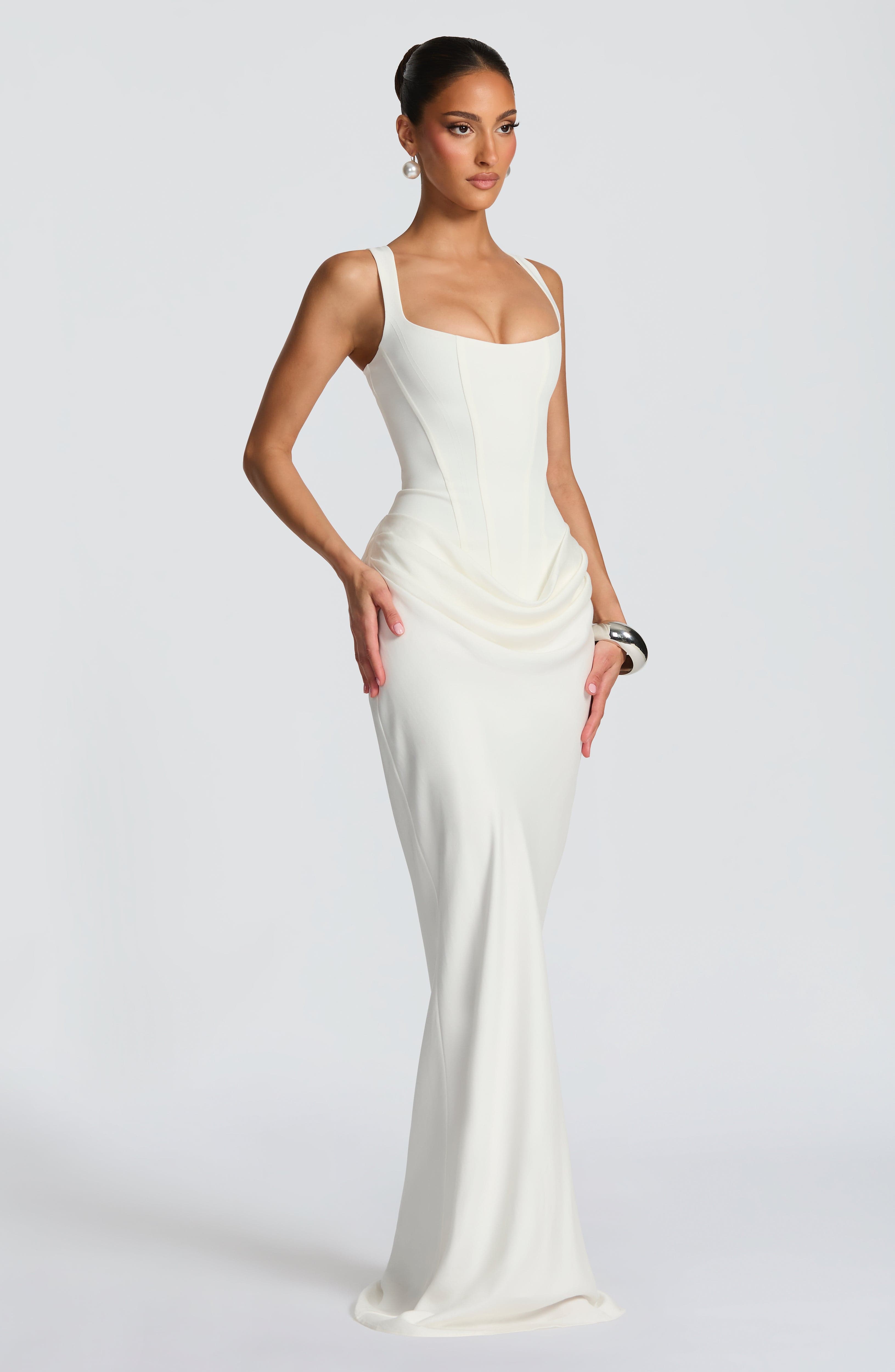 Leonor | Vestido maxi de escote cuadrado