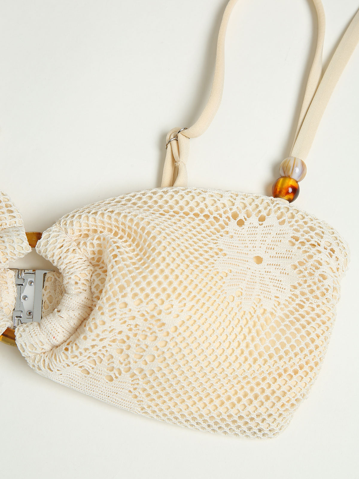 Conjunto de bikini floral beige con aro en forma de O